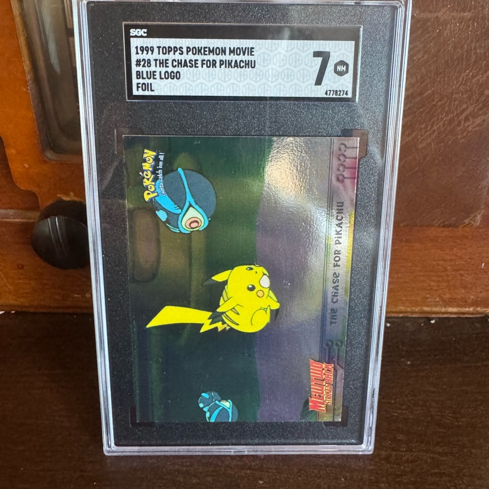 1999 Topps Pokémon Movie Card - The Chase for Pikachu